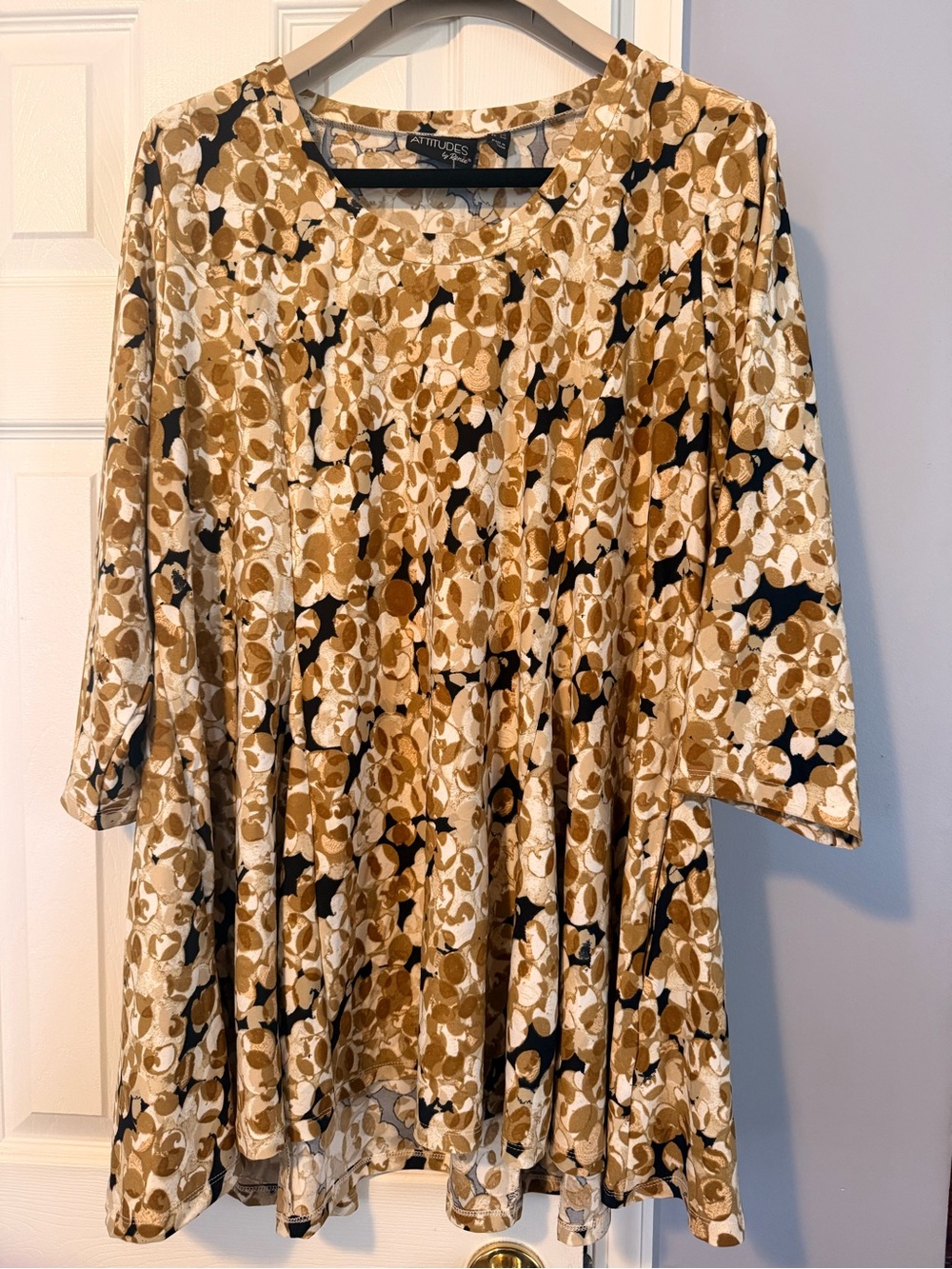 Renee Greenstein Women's Tan Floral Swing Top